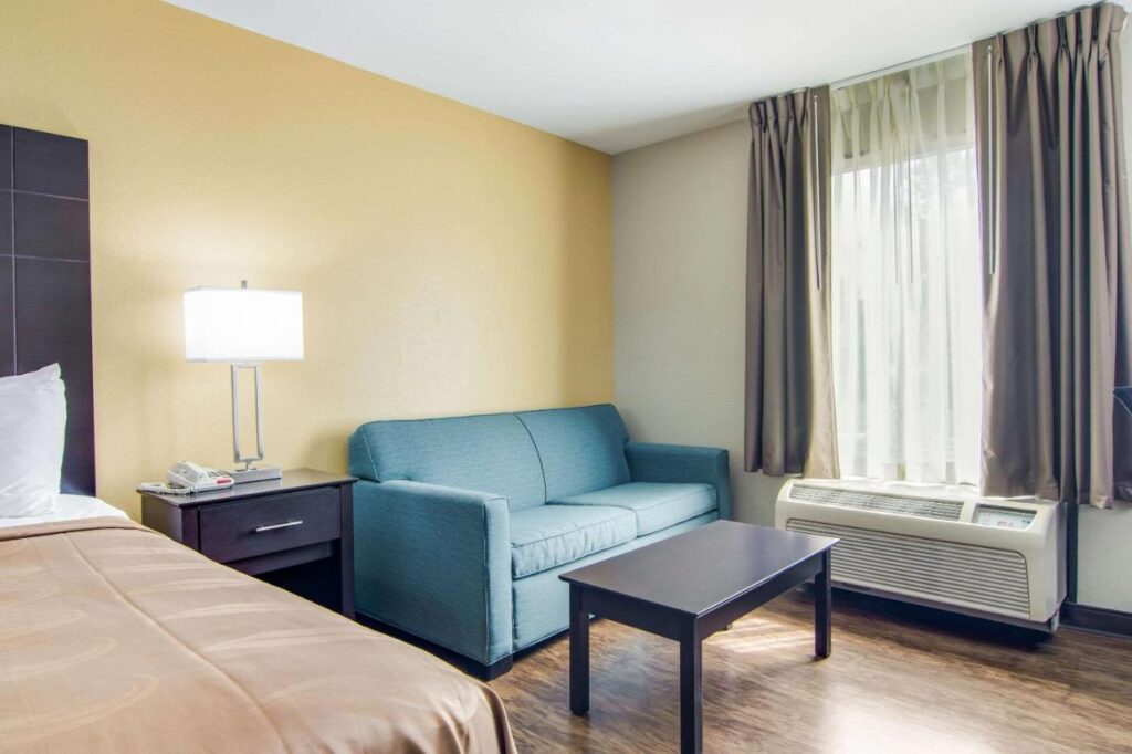 Quality Inn & Suites Canton, GA - Image 4