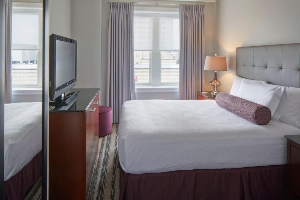 The Georgian Terrace Hotel - Image 2
