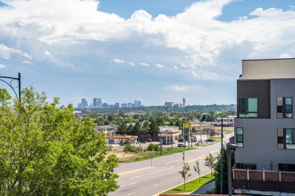City Inn - Image 1