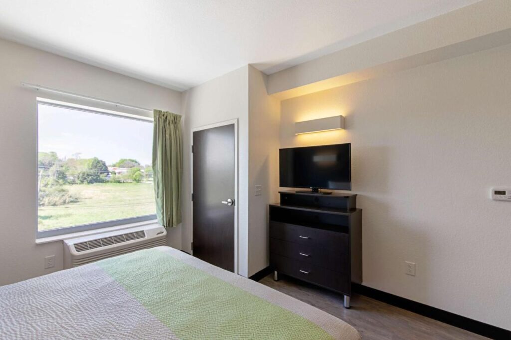 Studio 6 Austin Airport - Image 4