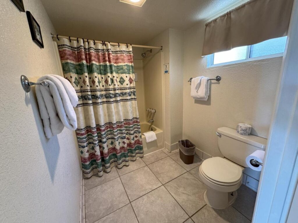 Barewood Inn & Suites - Image 3