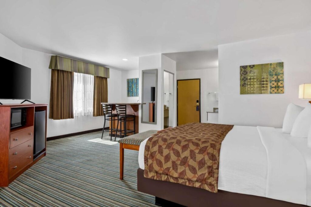Best Western Liberty Inn - Image 4