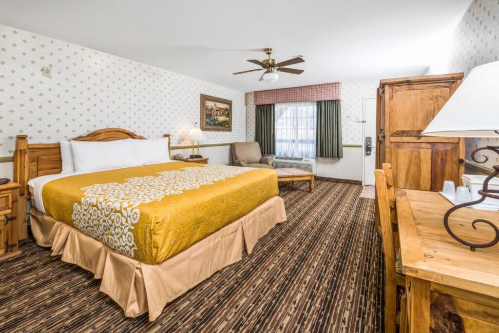 Days Inn by Wyndham Lebec - Image 3