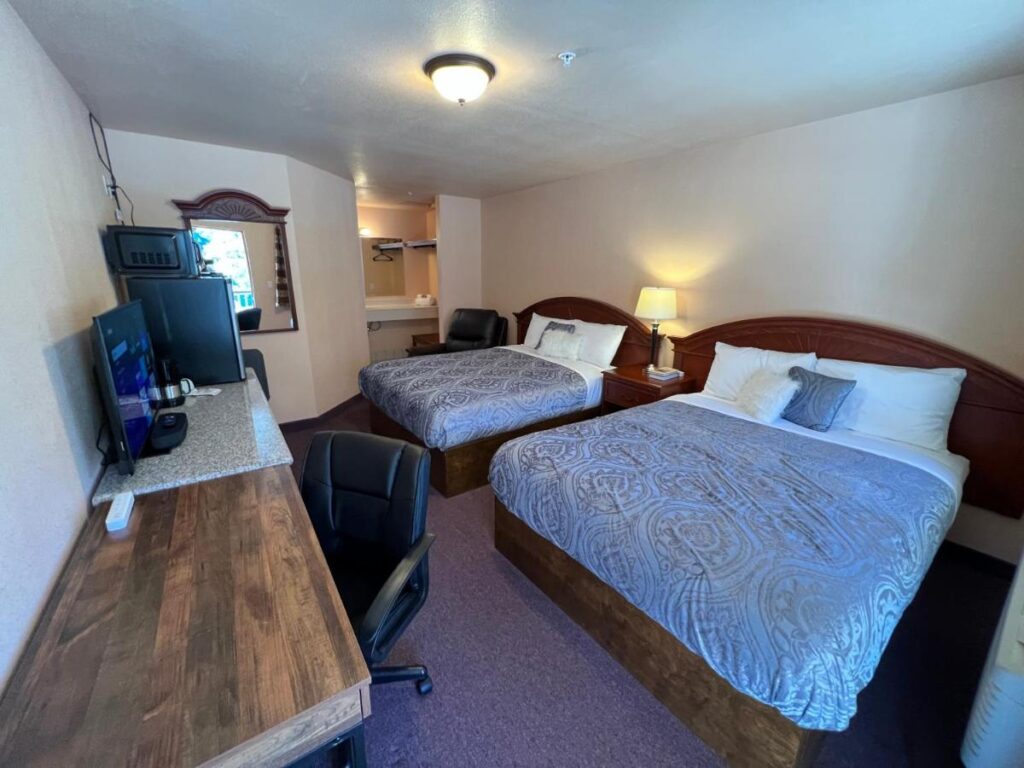 Frazier View Motel - Image 5