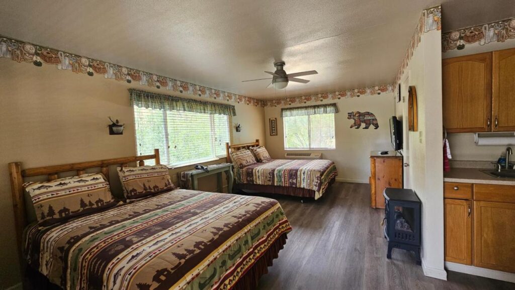 Sequoia Lodge - Image 1