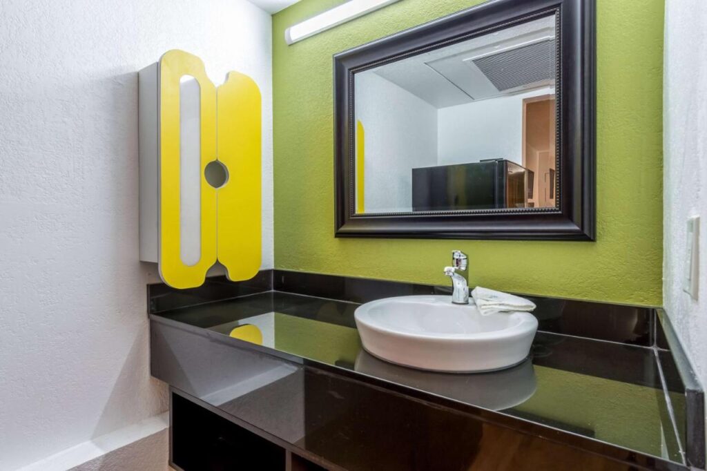 Studio 6-Buttonwillow, CA - Image 3