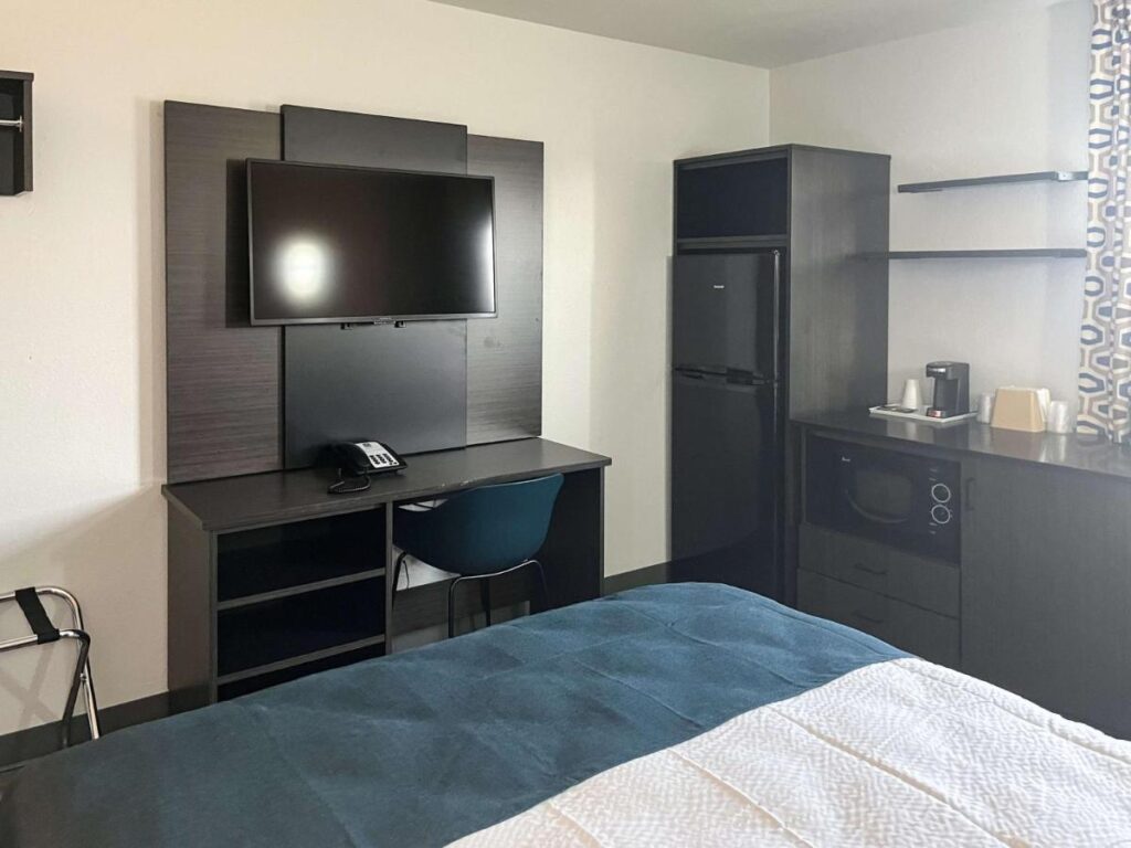 Studio 6 Suites Delano, CA - Image 3