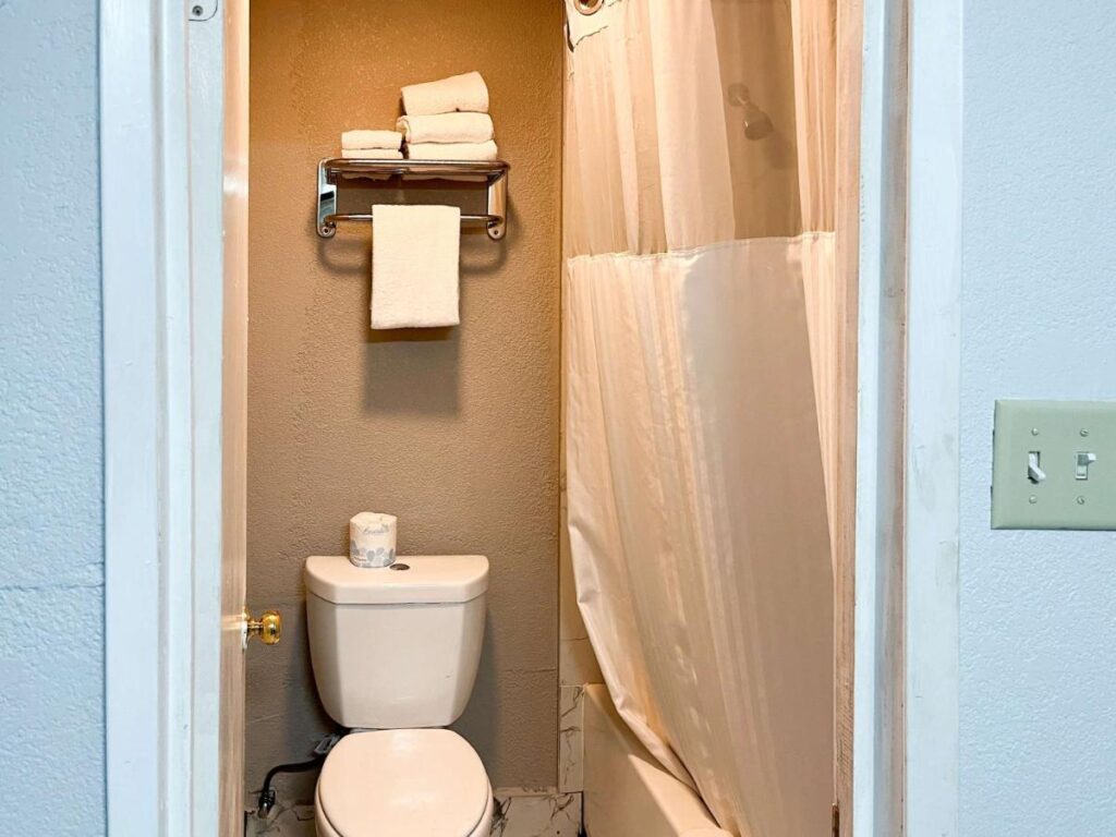 Studio 6 Suites Delano, CA - Image 4