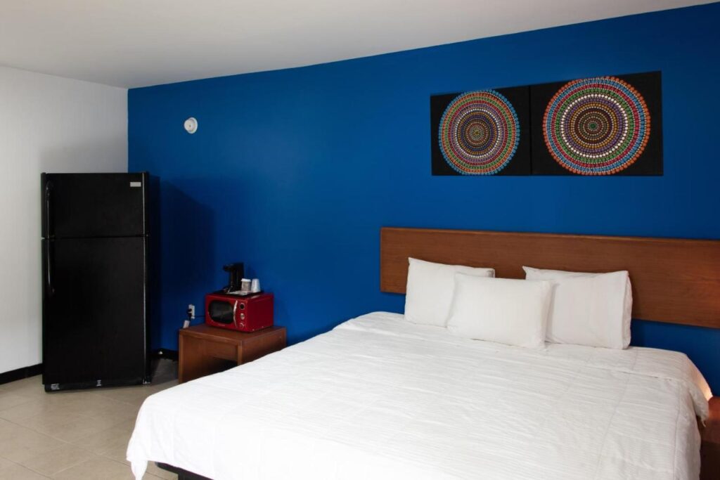 American Inn - Image 3