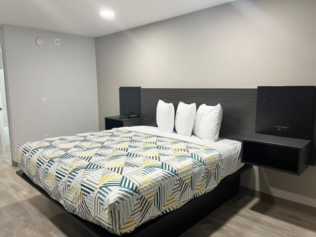 Motel 6 Gonzales, LA Baton Rouge Geismar Prairieville I 10 - Image 6