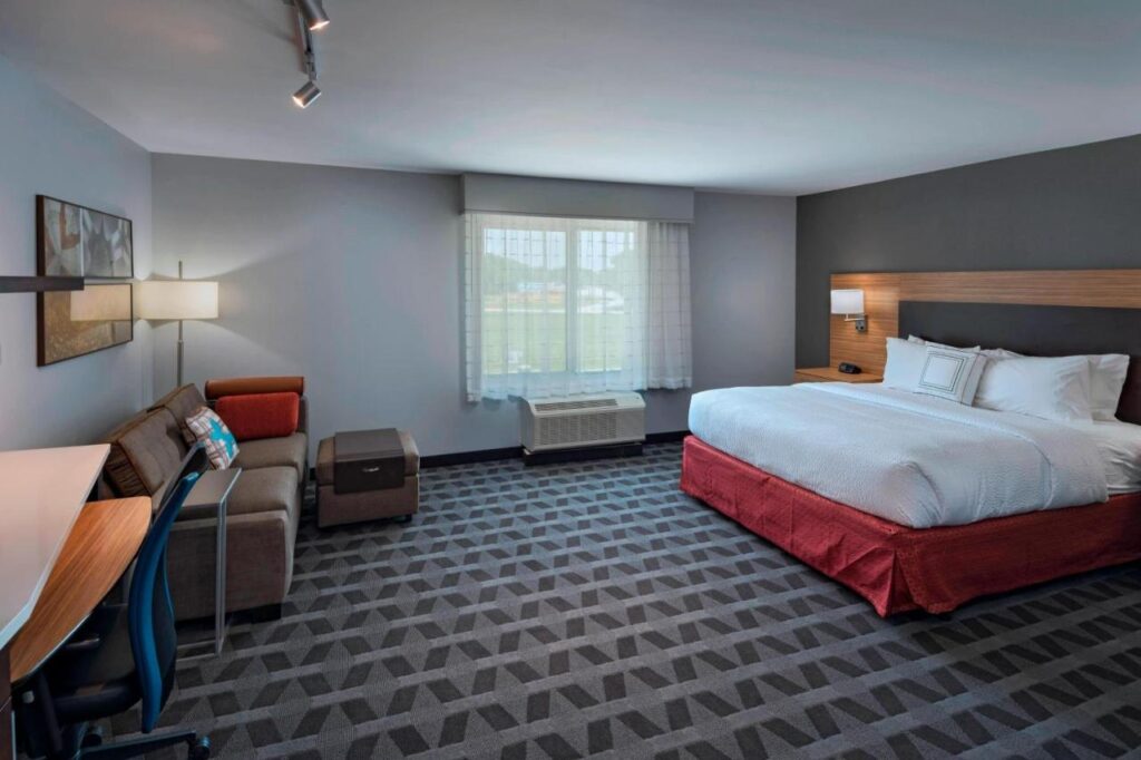 TownePlace Suites by Marriott Baton Rouge Port Allen - Image 2