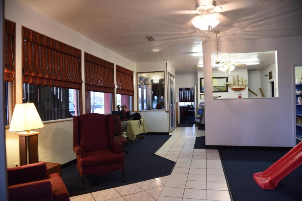 Gulfway Motel and Restaurant - Image 1
