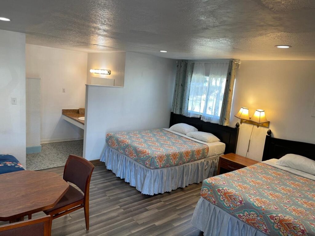 Gulfway Motel and Restaurant - Image 6