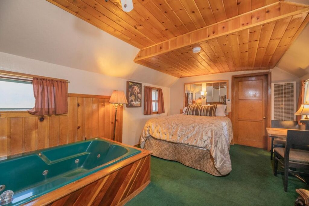 Black Forest Lodge - Image 2