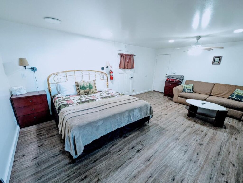 Fox n Bear Cottages Big Bear - Image 1