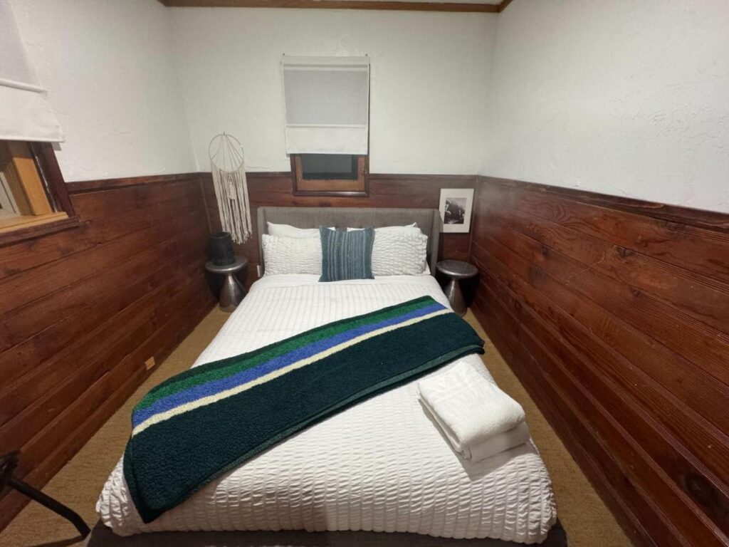 Three Pines Cabins - Image 2