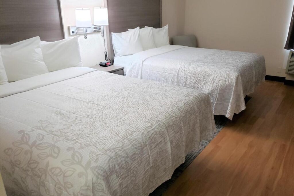 Red Roof Inn Moss Point - Image 3