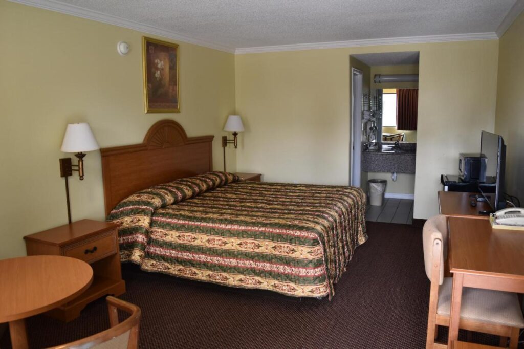 Star Inn Biloxi - Image 2