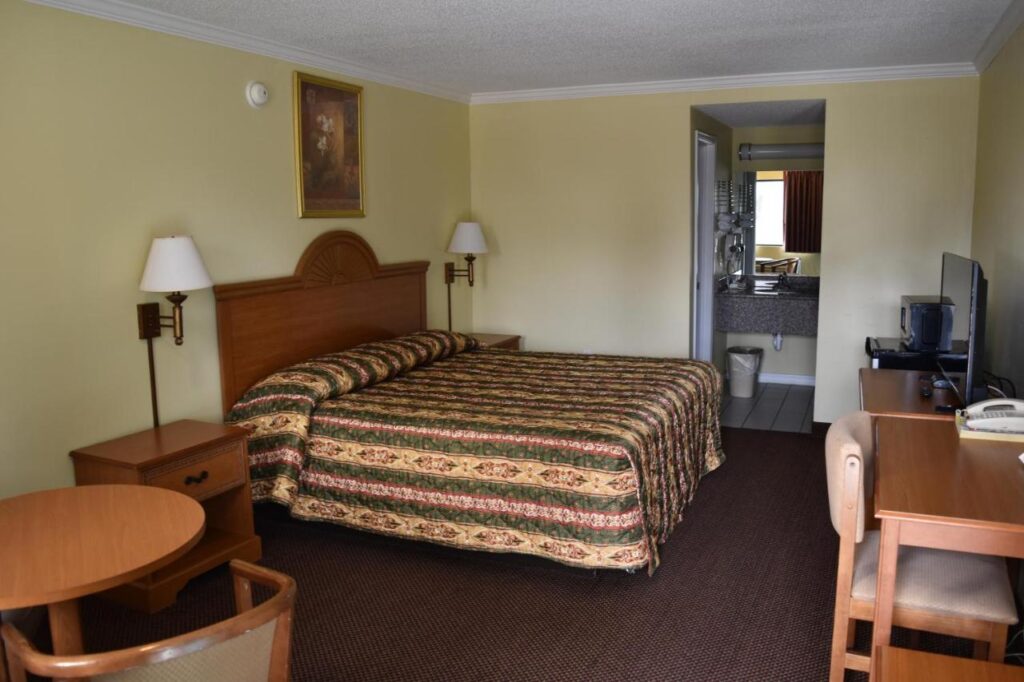 Star Inn Biloxi - Image 6