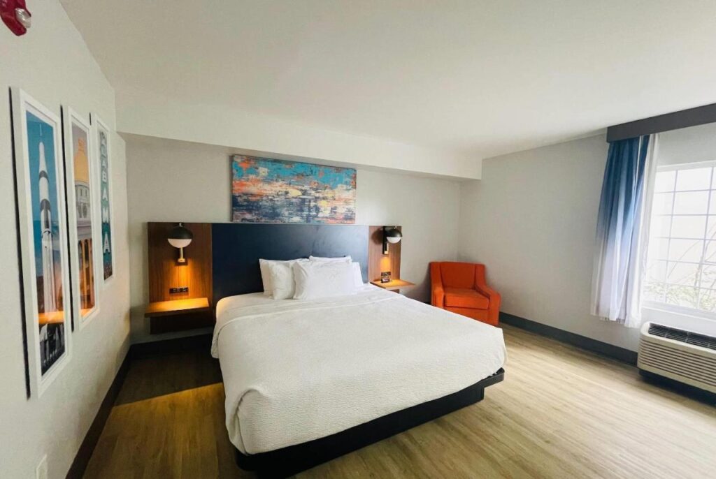 La Quinta by Wyndham Birmingham Homewood - Image 4