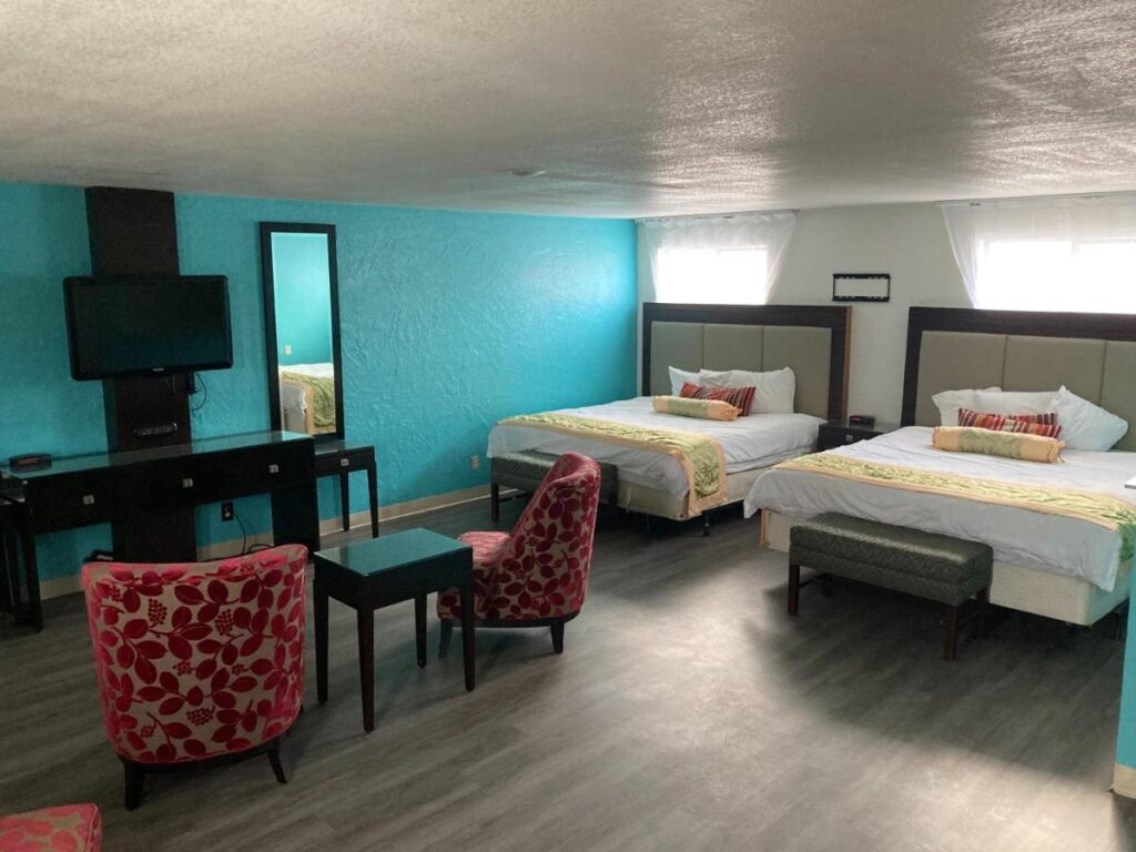 Nampa Inn & Suites - Image 3