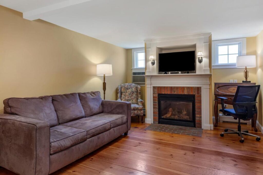 Essex Street Inn & Suites, an Ascend Collection Hotel - Image 2