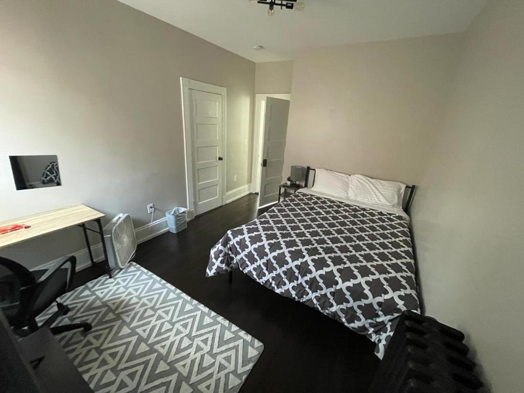 Homestay in Boston Fields Corner Area - Image 6