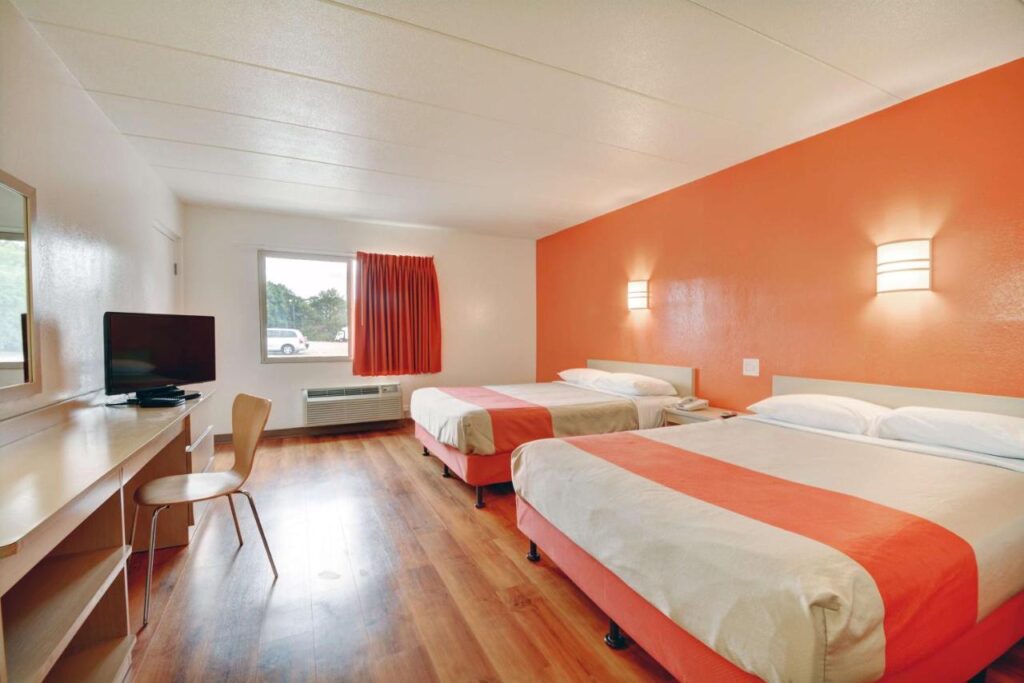 Motel 6-Seekonk, MA - Providence East - Image 2