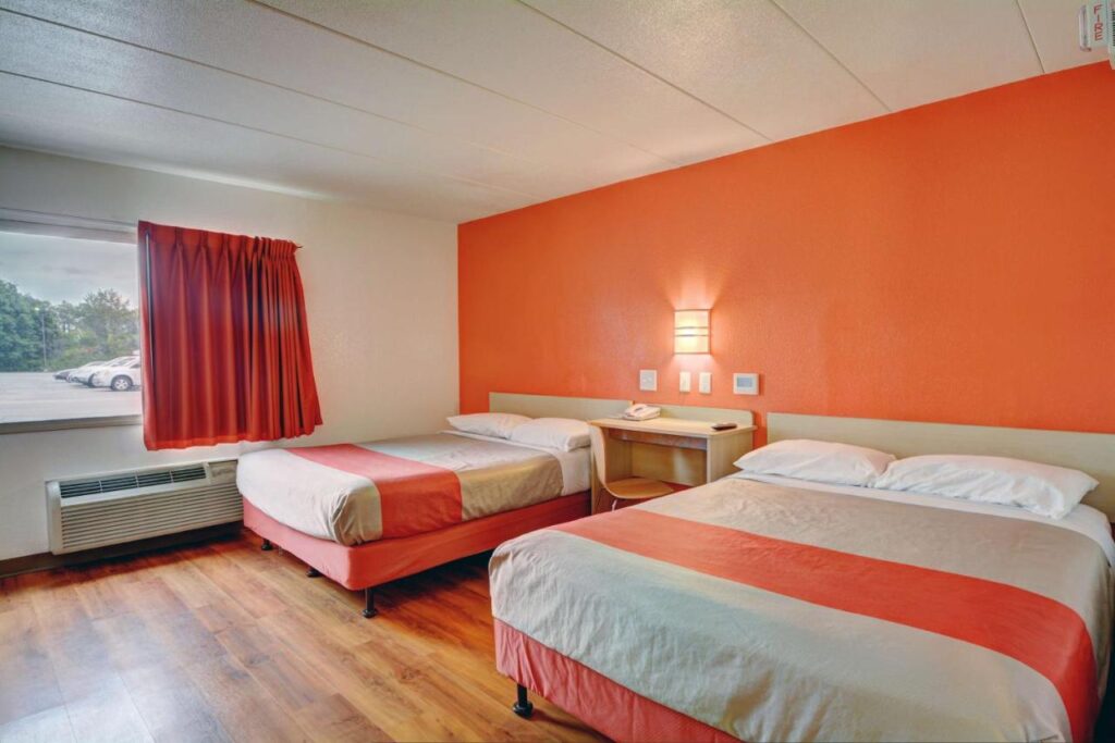 Motel 6-Seekonk, MA - Providence East - Image 4