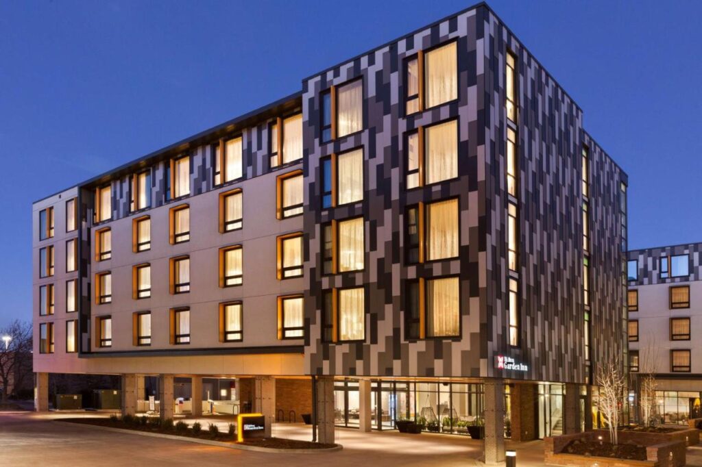 Hilton Garden Inn Boulder - Image 1
