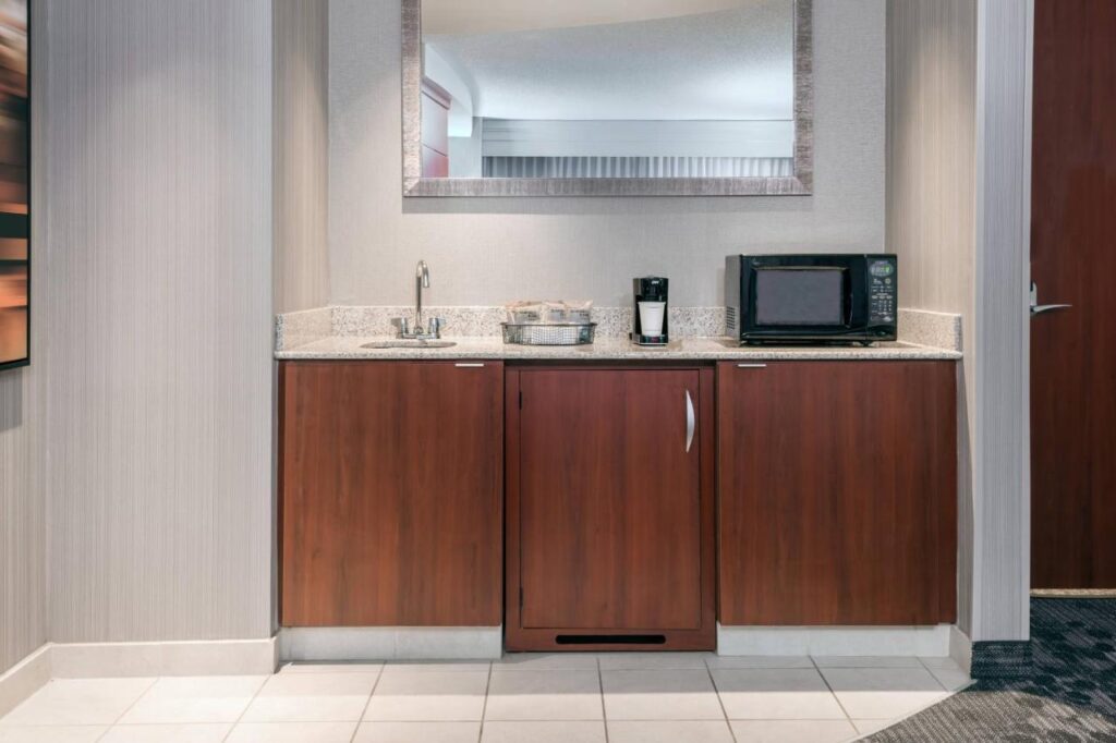 Courtyard by Marriott Buffalo Airport - Image 3