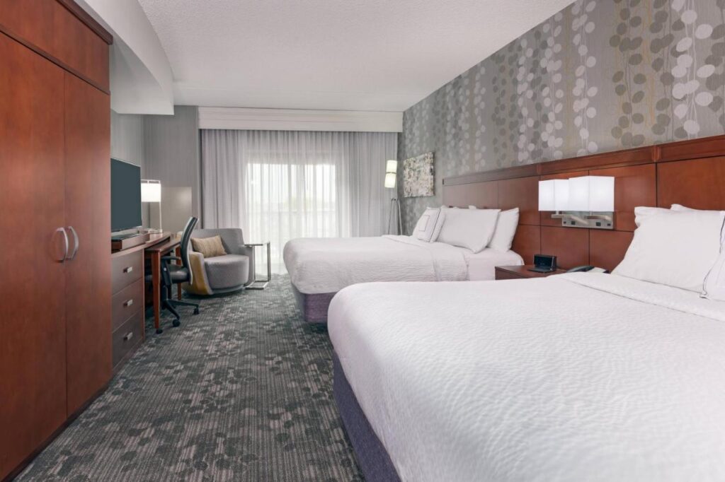 Courtyard by Marriott Buffalo Airport - Image 6