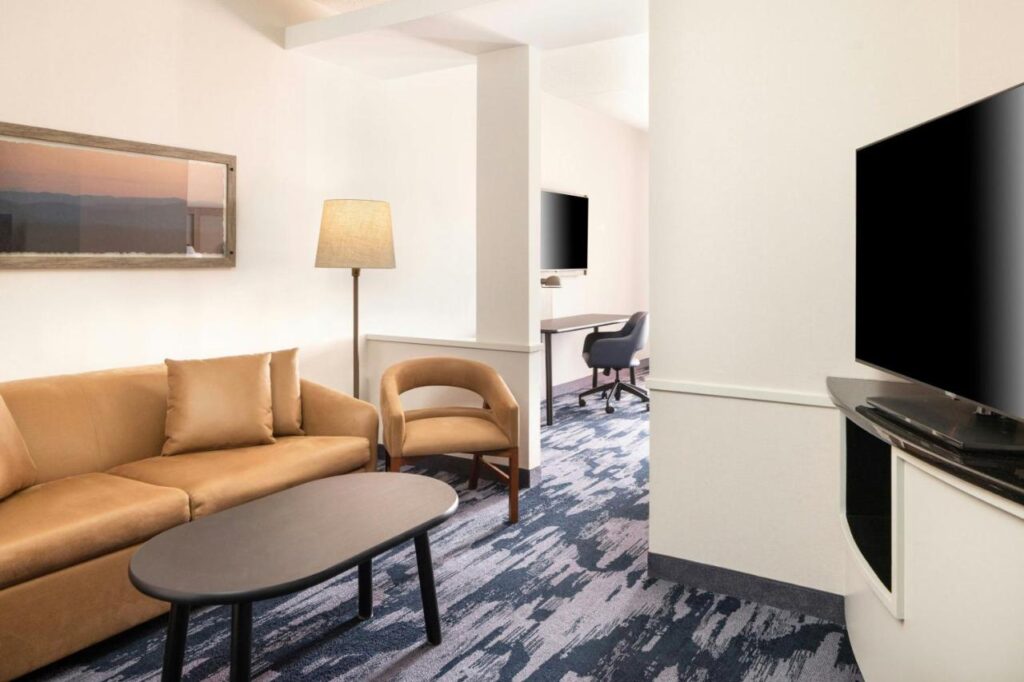 Fairfield Inn & Suites – Buffalo Airport - Image 6