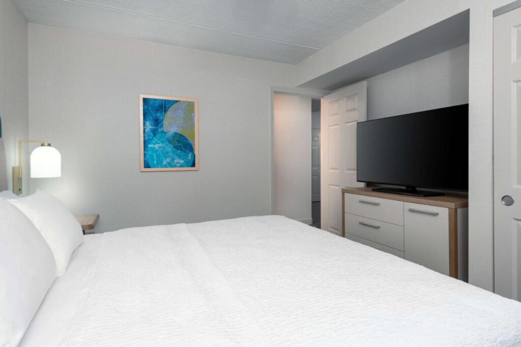 Homewood Suites by Hilton Buffalo/Airport - Image 3