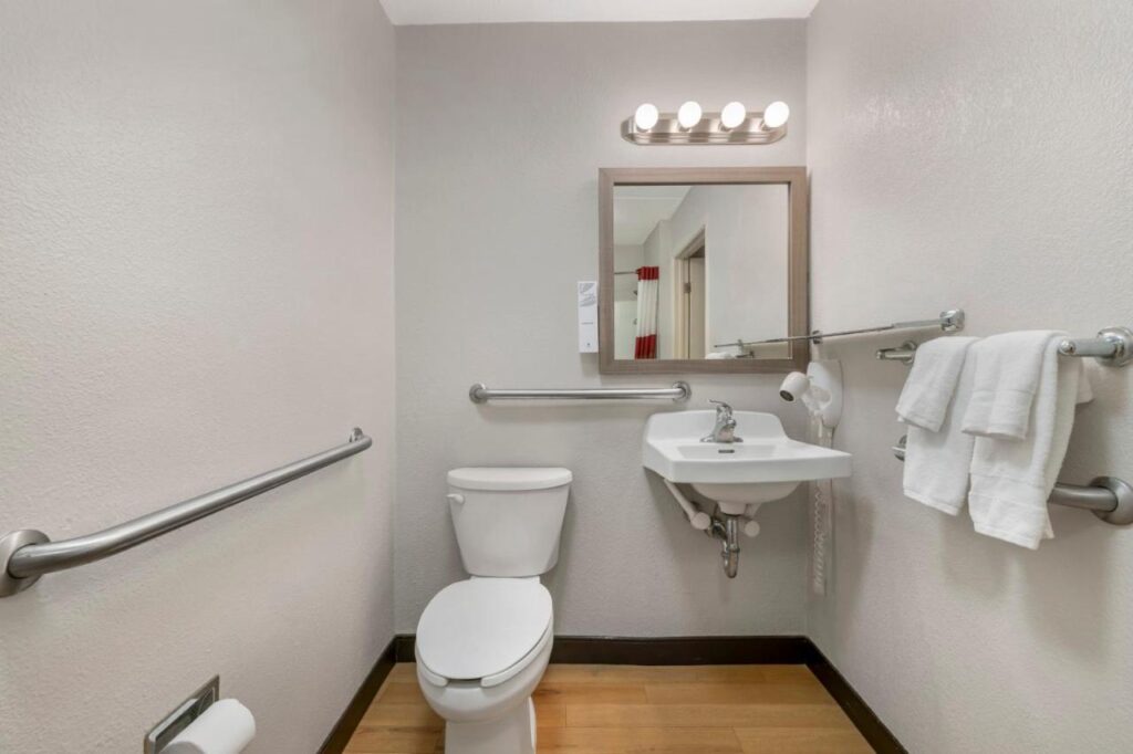 Red Roof Inn Buffalo - Niagara Airport - Image 6