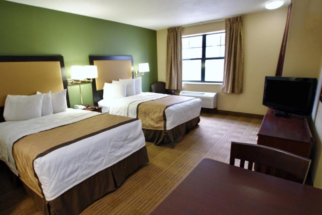 Studio 6 Corporate Extended Stay Buffalo Amherst NY - Image 2