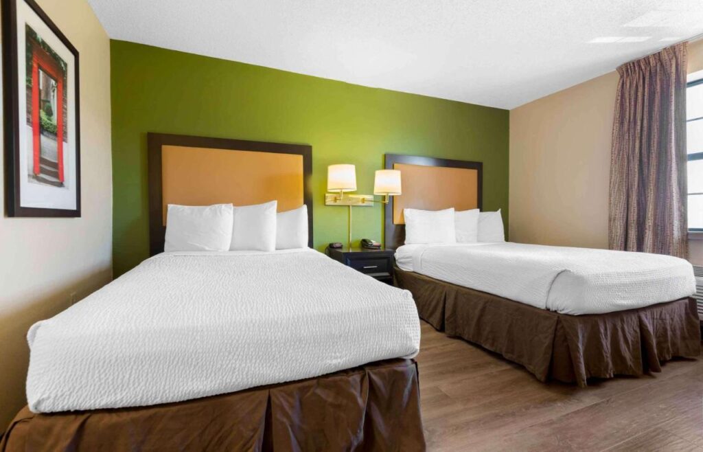 Studio 6 Corporate Extended Stay Buffalo Amherst NY - Image 3