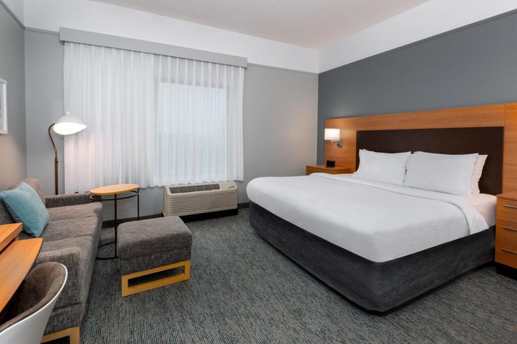 TownePlace Suites Buffalo Airport - Image 2