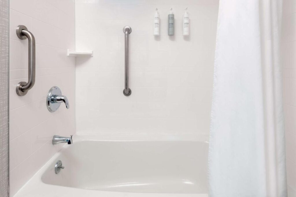 Hampton Inn Boston Bedford Burlington - Image 5
