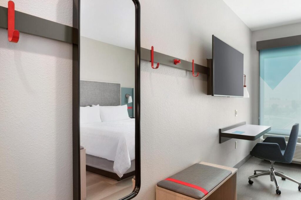 avid hotels - Melbourne - Viera by IHG - Image 5
