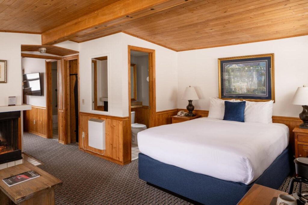 Carmel Fireplace Inn - Image 2