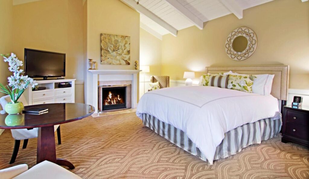 Carriage House Inn - Image 6