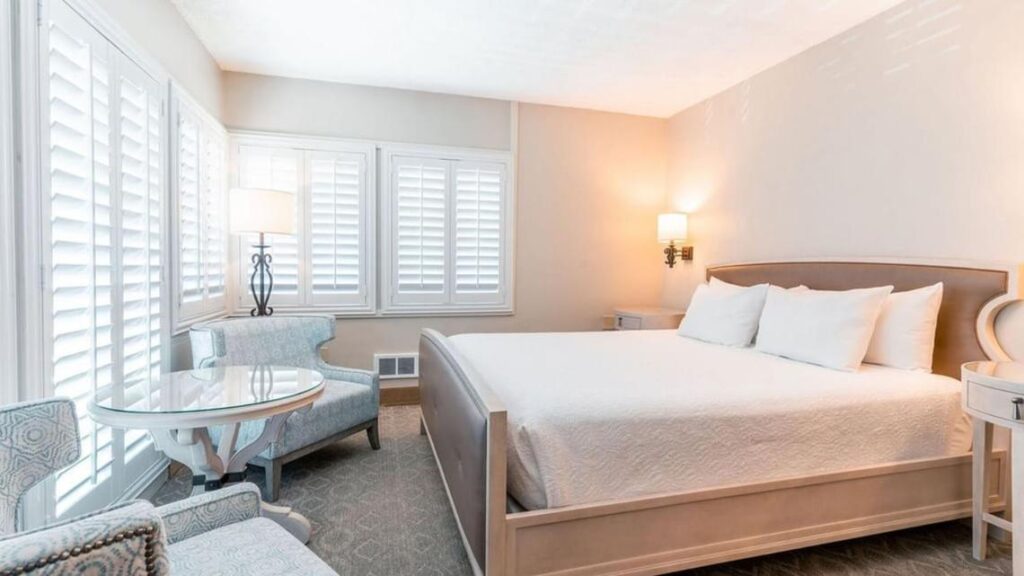 Normandy Inn - Image 2