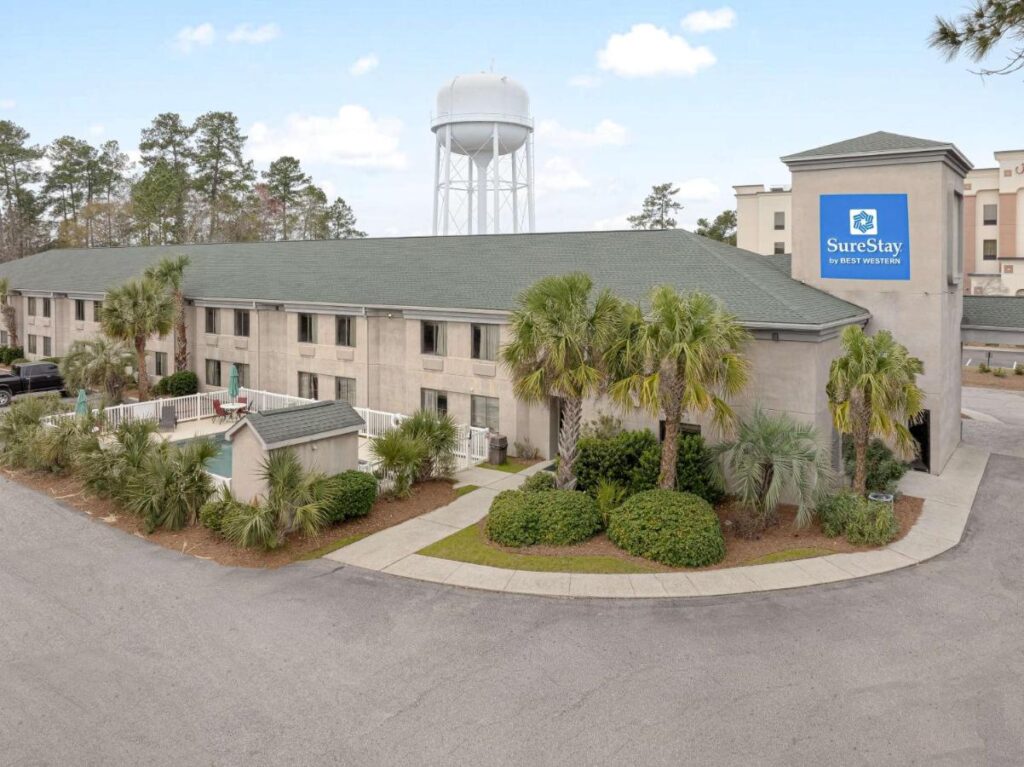 SureStay by Best Western Summerville Flowertown - Image 1
