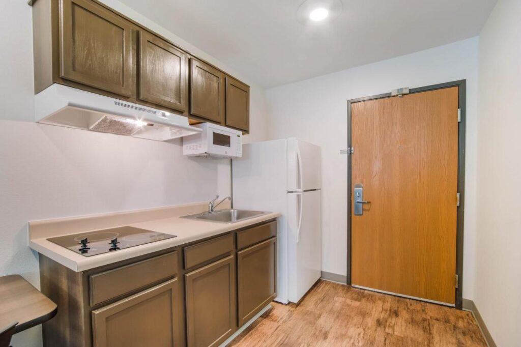 WoodSpring Suites | North Charleston Airport I-526 - Image 6