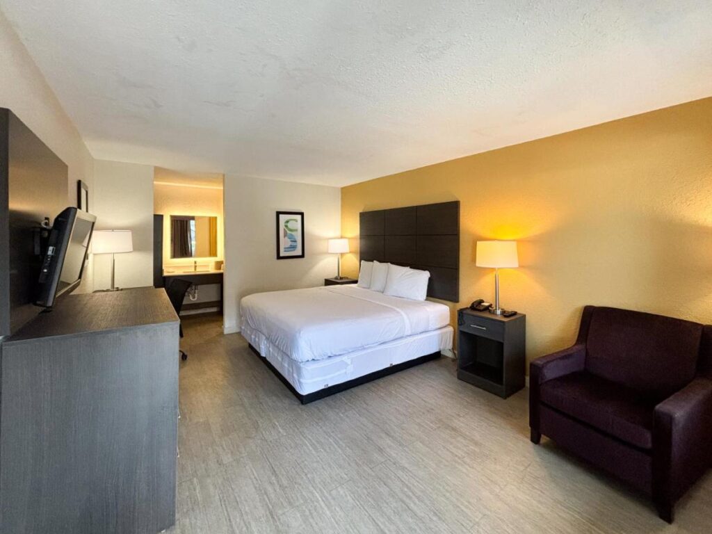 Motel 6 Charlotte, NC Northlake - Image 6