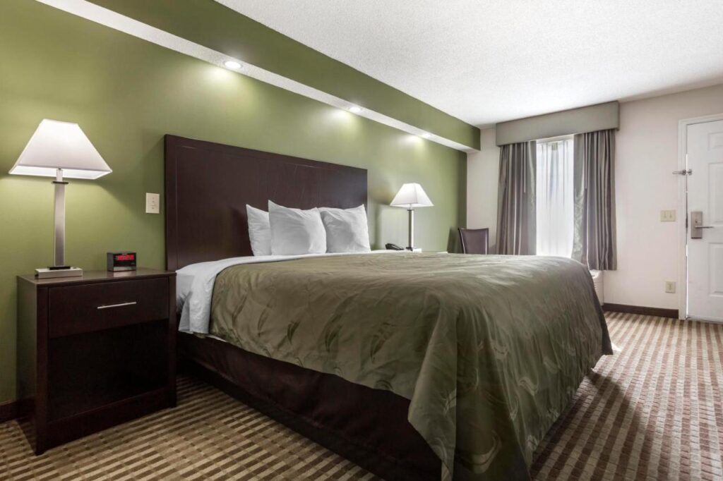 Quality Inn Lancaster - Image 4