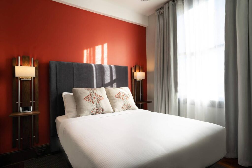 The Esquire Hotel Downtown Gastonia, an Ascend Collection Hotel - Image 6