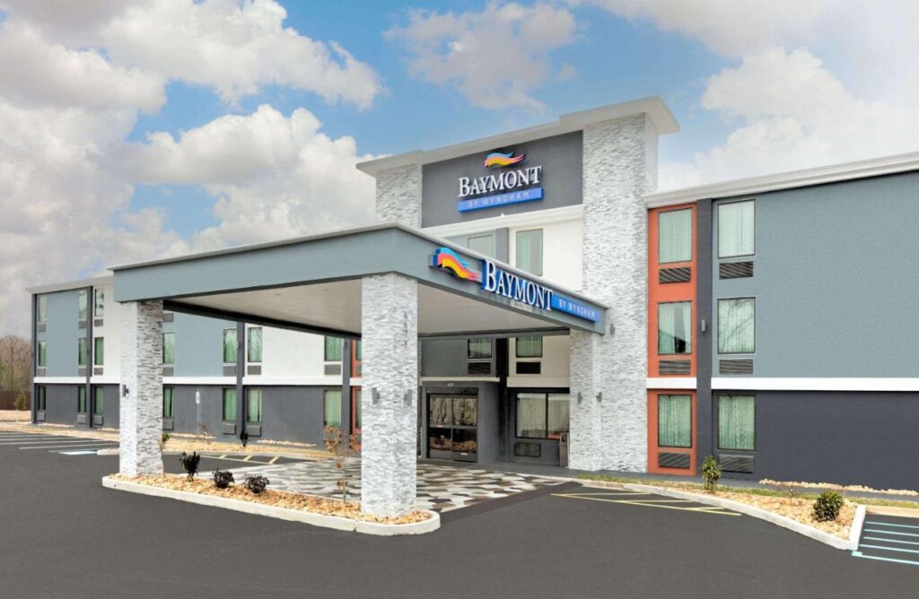 Baymont by Wyndham Chattanooga Eastridge - Image 1