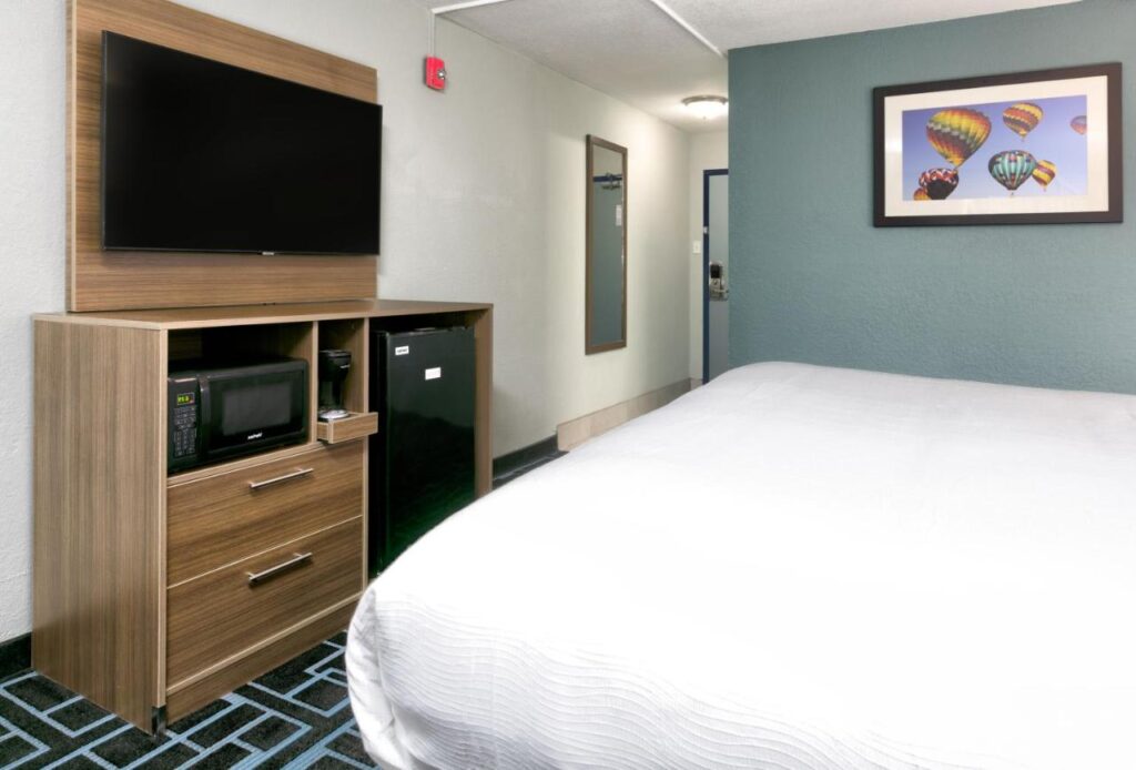 Baymont by Wyndham Chattanooga Eastridge - Image 4